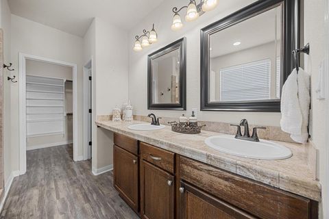 Tiny photo for 302 Southwind RD, Lago Vista, TX 78645 (MLS # 4470395)