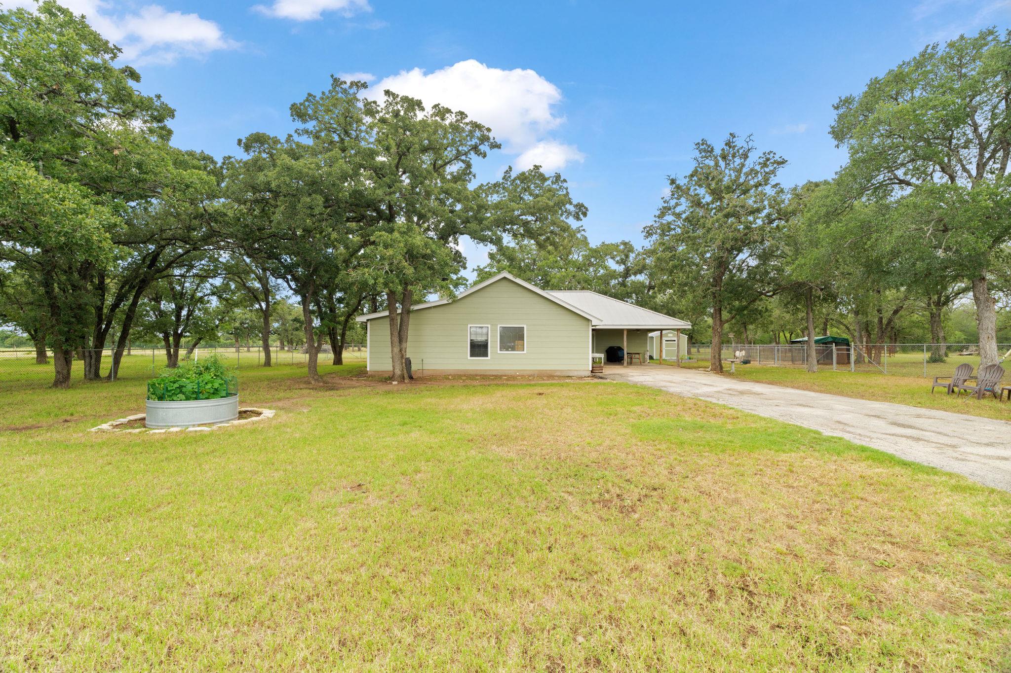 3434 Prairie Lea RD