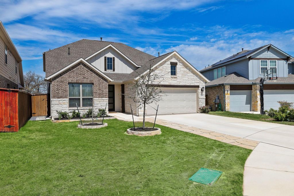 Photo of 108 Ravello ST, Liberty Hill, TX 78642 (MLS # 6214993)
