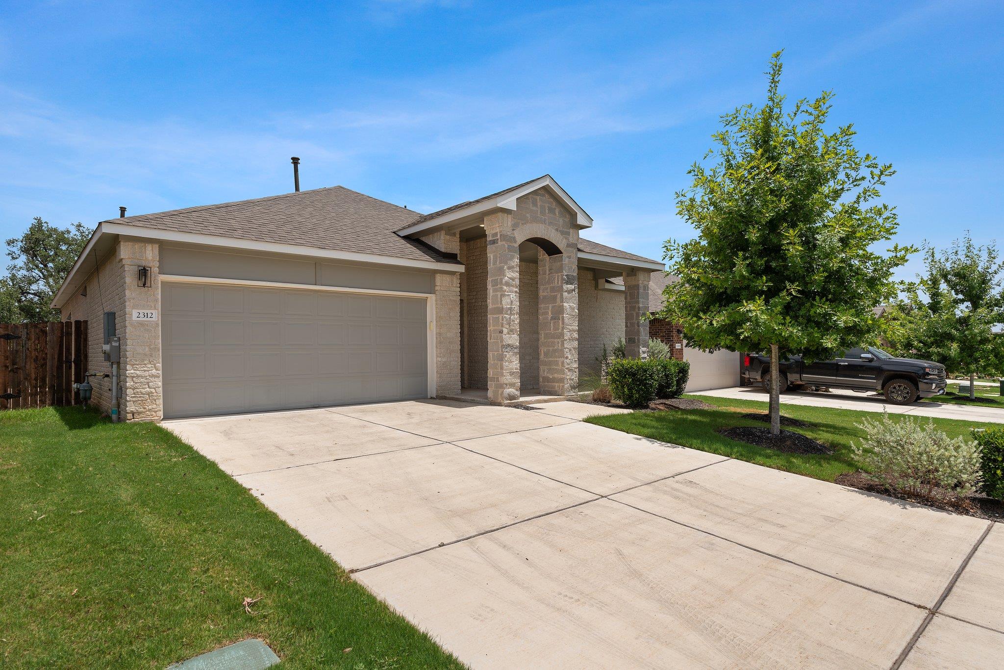 2312 Singletree BND