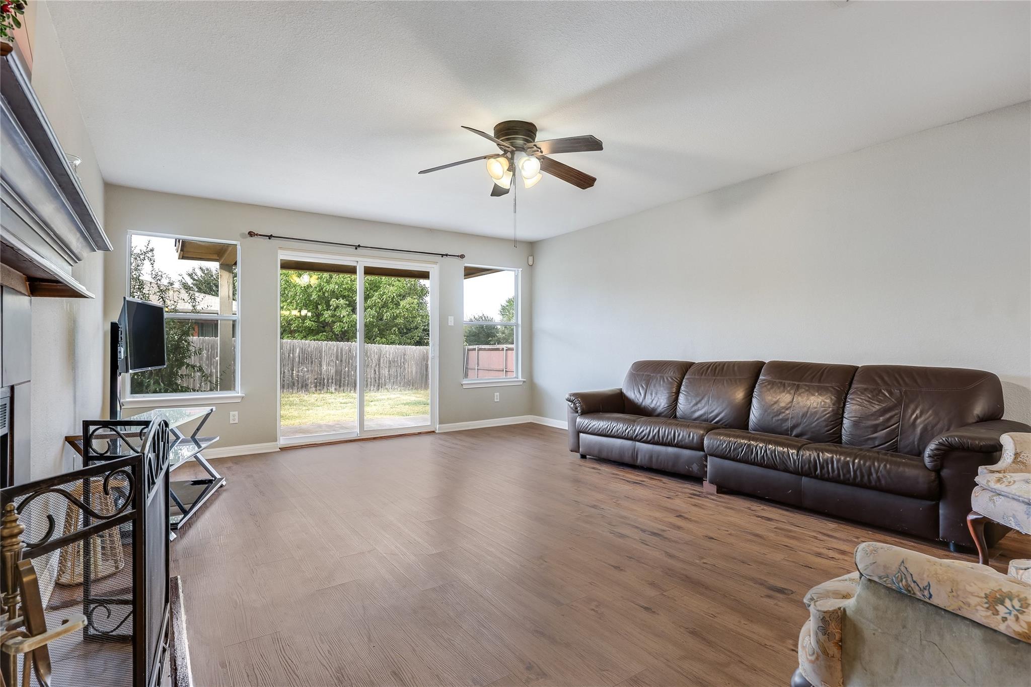3800 Hickox DR