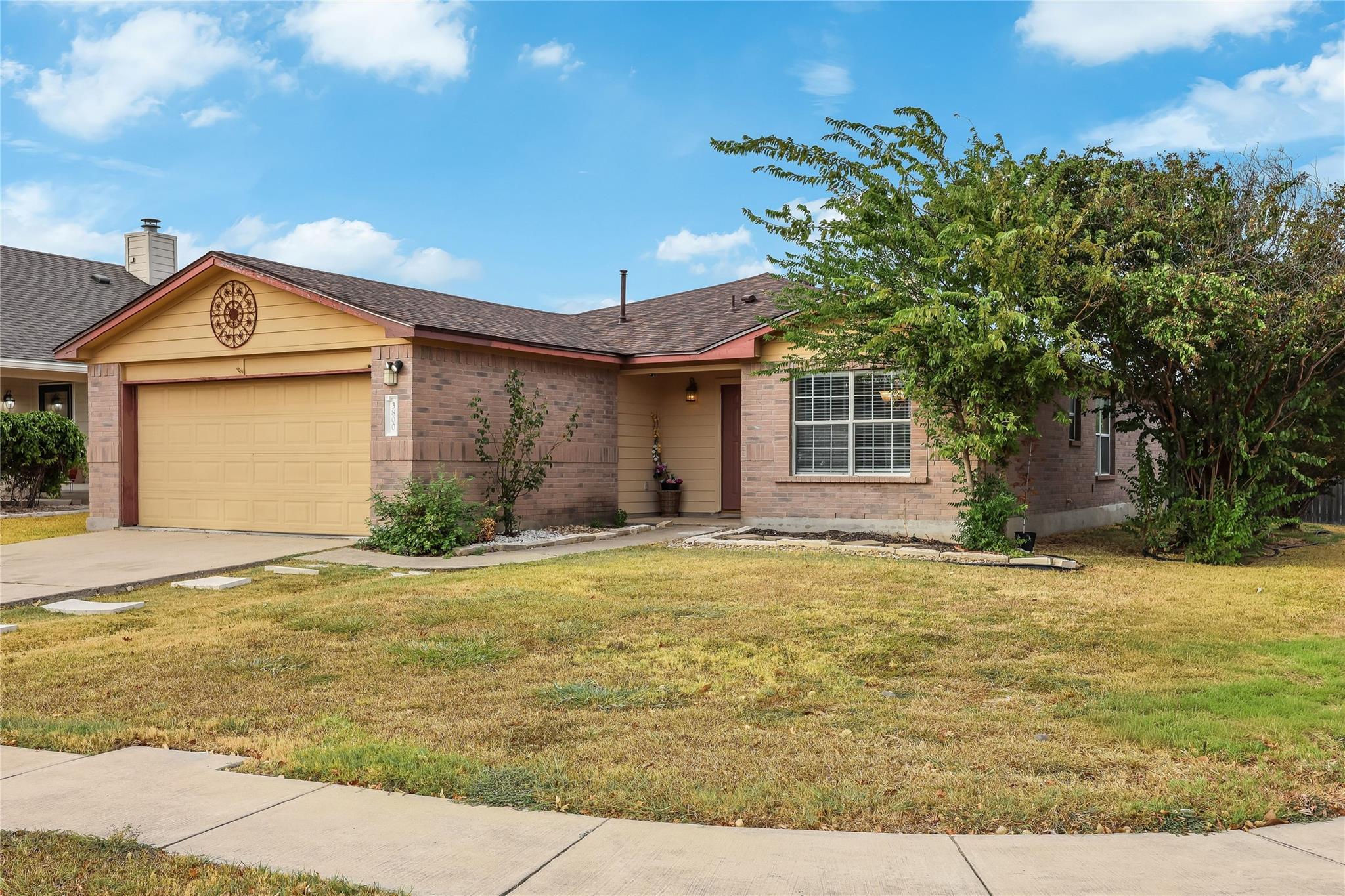 3800 Hickox DR