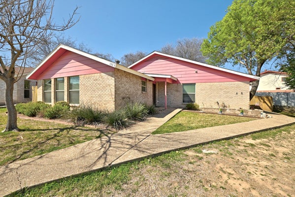 1904 VALLEY HILL CIR, AUSTIN, TX 78741 - Image 1278252a6ffce31e90b0d67c4e57f9f2/2876222497