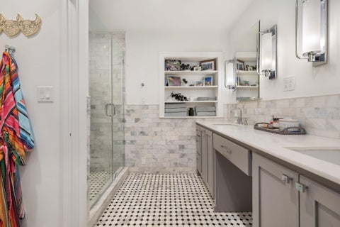Tiny photo for 2304 Greenlee DR, Austin, TX 78703 (MLS # 9906387)