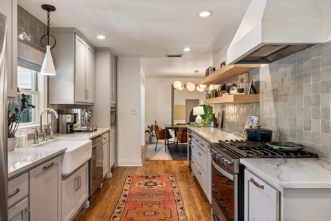 Tiny photo for 2304 Greenlee DR, Austin, TX 78703 (MLS # 9906387)