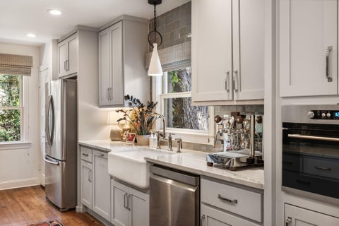 Tiny photo for 2304 Greenlee DR, Austin, TX 78703 (MLS # 9906387)