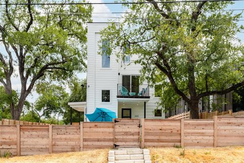 2415 E 10th ST Austin TX 78702