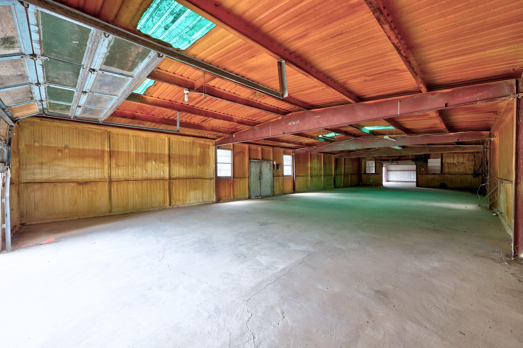 301 Private Road 904