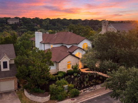 Photo of 6217 Edwards Mountain CV, Austin, TX 78731 (MLS # 9764137)