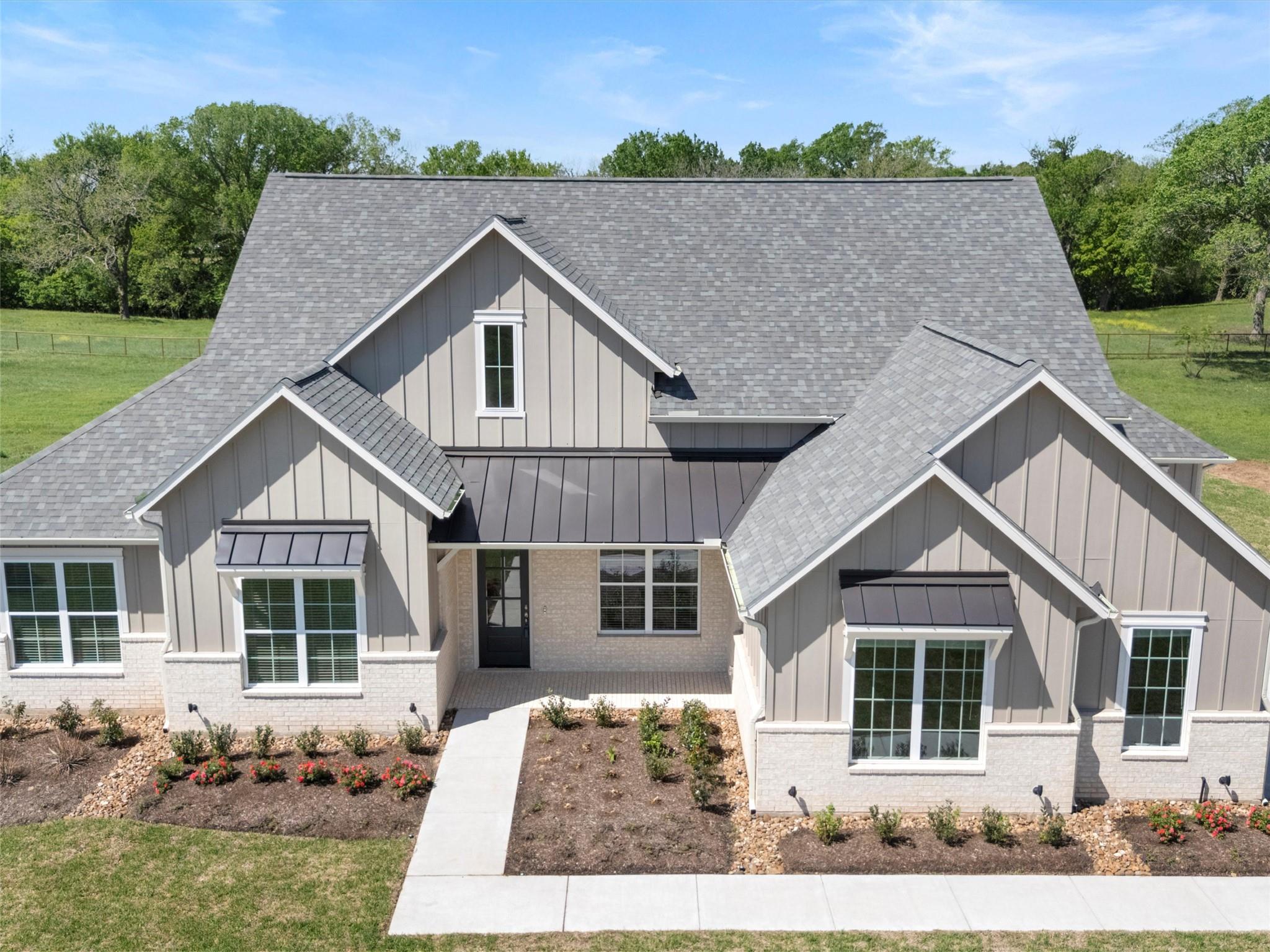 226 Hydrangea DR