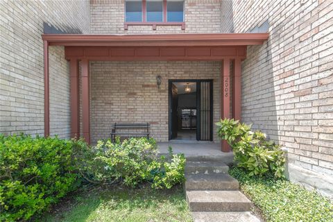 Tiny photo for 2008 Sandberg DR, Austin, TX 78752 (MLS # 4492074)