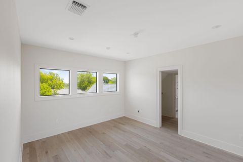 Tiny photo for 3306 Larry LN #A, Austin, TX 78722 (MLS # 5043713)