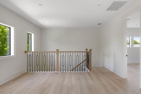 Tiny photo for 3306 Larry LN #A, Austin, TX 78722 (MLS # 5043713)