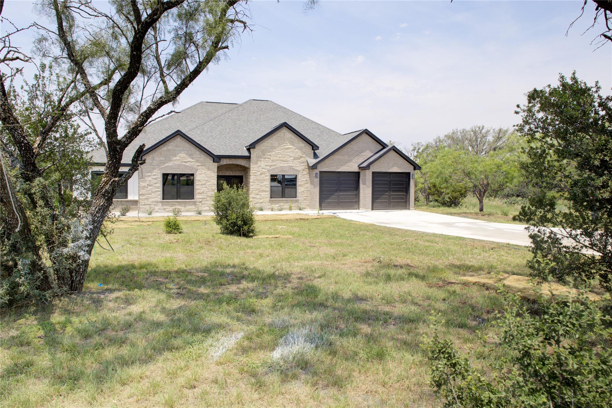 1215 Ridge Harbor DR
