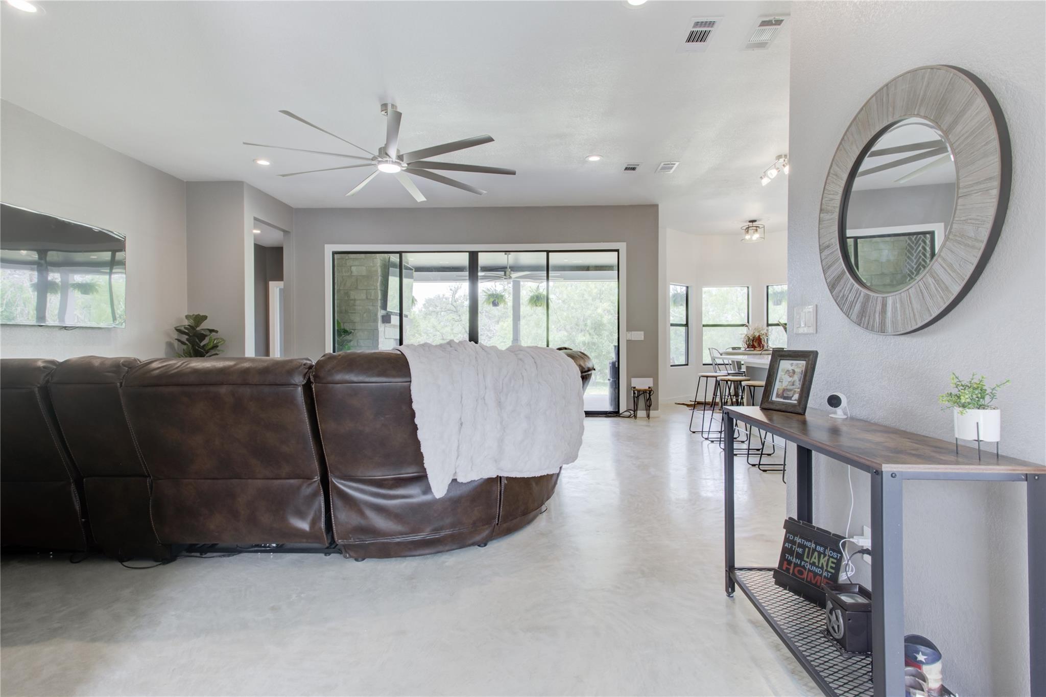1215 Ridge Harbor DR