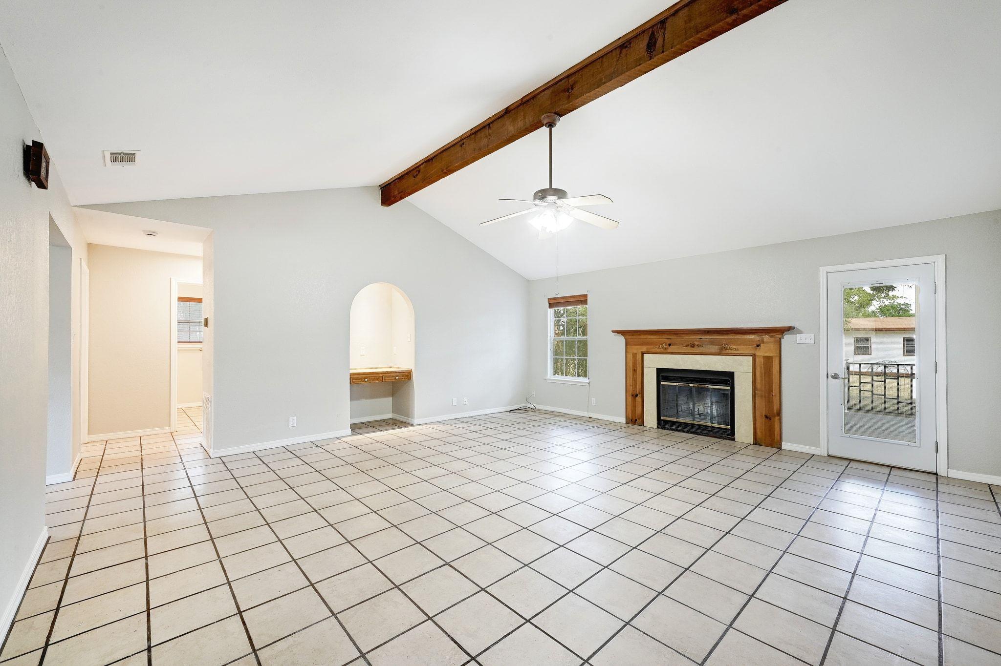 108 Tiller LN