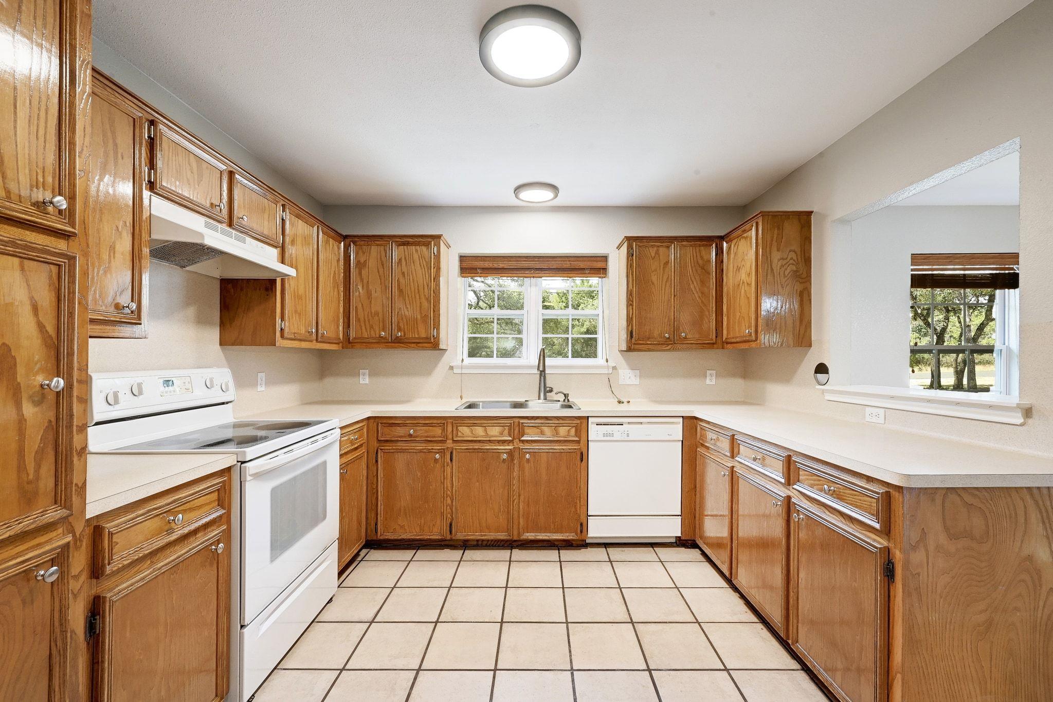 108 Tiller LN