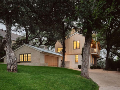 Photo of 1012 Gaston Ave, Austin, TX 78703 (MLS # 5892460)