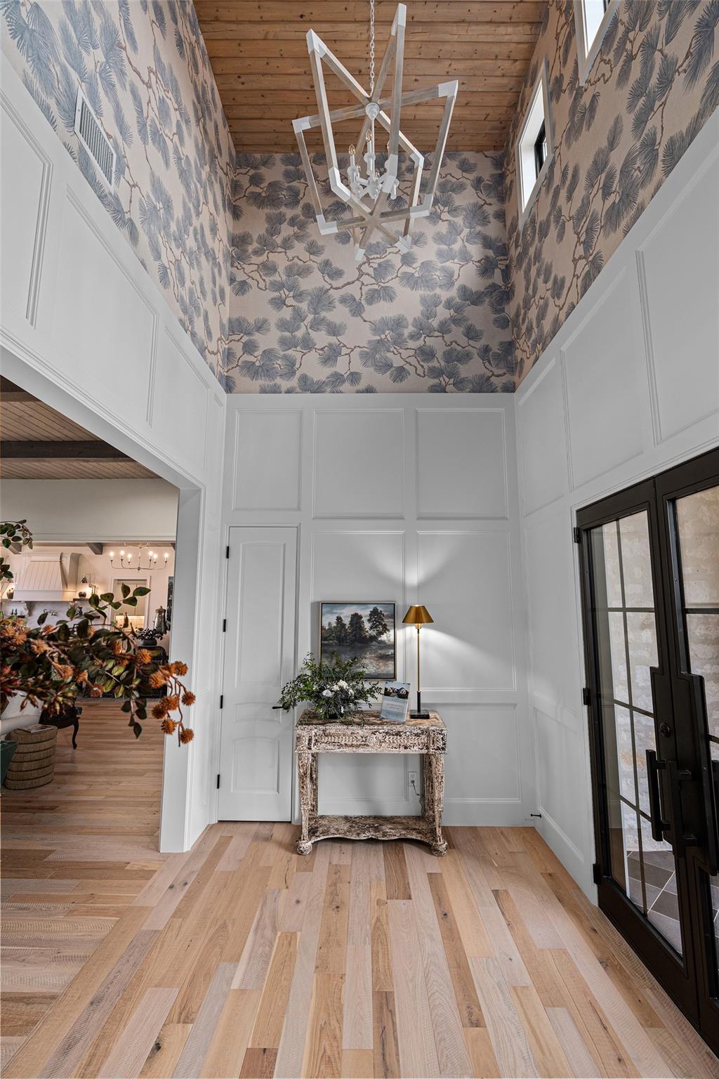 4412 Comanche Trace DR