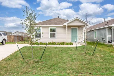 Photo of 2306 Tornado Aly, Lockhart, TX 78644 (MLS # 5459617)