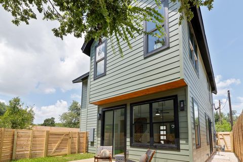 Tiny photo for 705 Short Kemp ST #1, Austin, TX 78741 (MLS # 5420592)