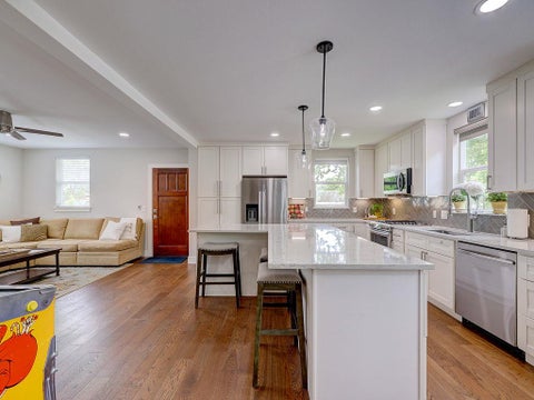 Tiny photo for 2400 Canterbury ST, Austin, TX 78702 (MLS # 8835891)