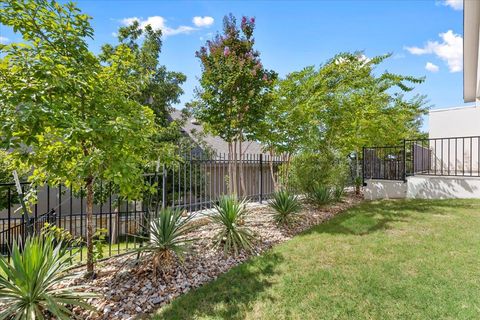 Tiny photo for 433 Cartwheel BND #89, Austin, TX 78738 (MLS # 4345523)
