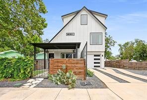 Photo 1 of 18 — 504 Normandy ST A, Austin, TX 78745