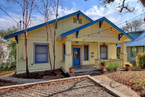 Photo of 617 Lynn ST, Austin, TX 78703 (MLS # 3103328)