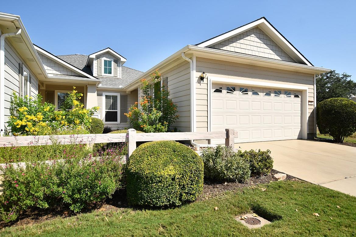 143 Dickens CIR