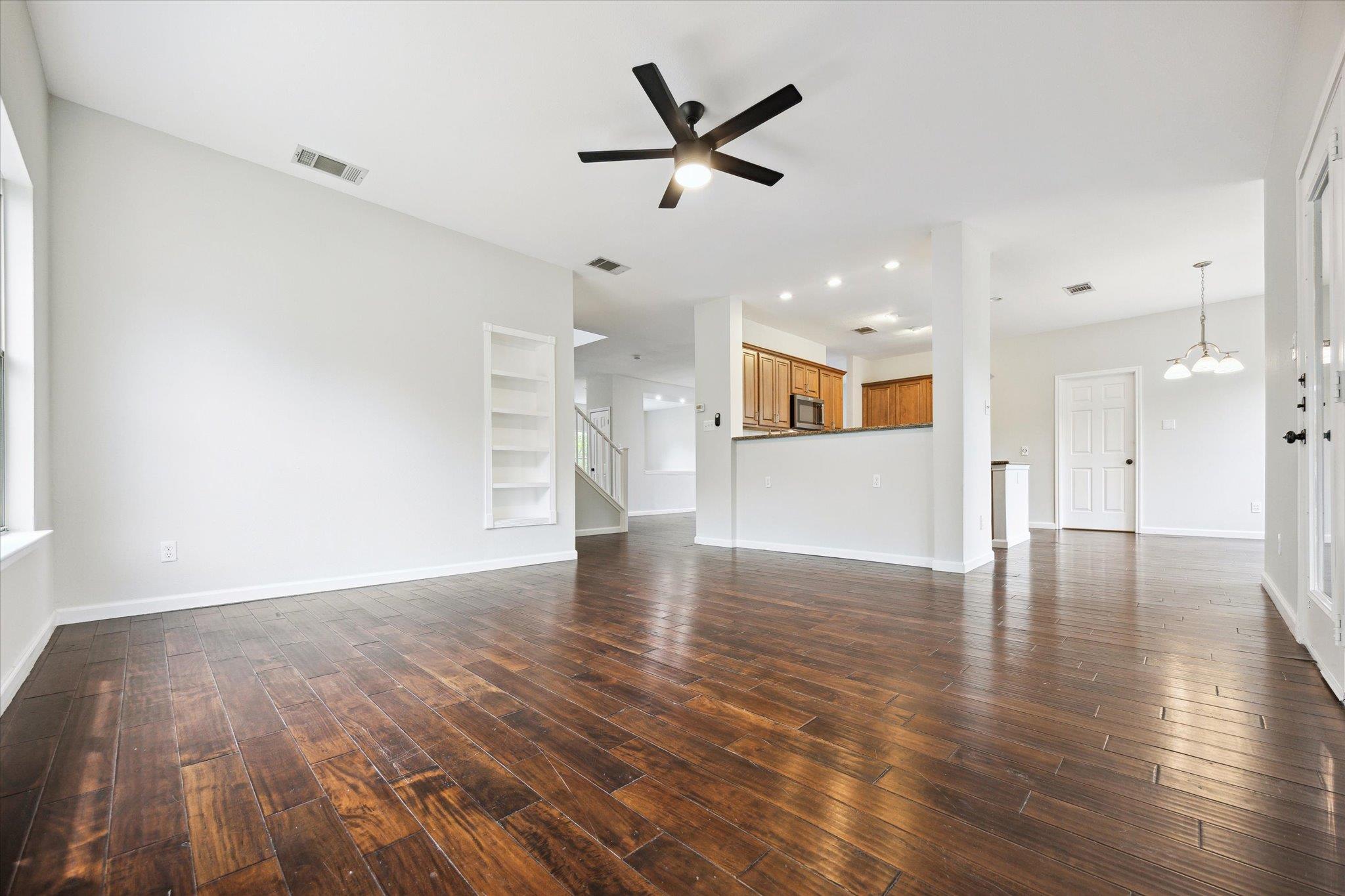 15405 Montoya CV