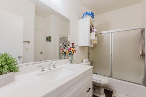 Tiny photo for 1910 Robbins PL #207, Austin, TX 78705 (MLS # 3681026)