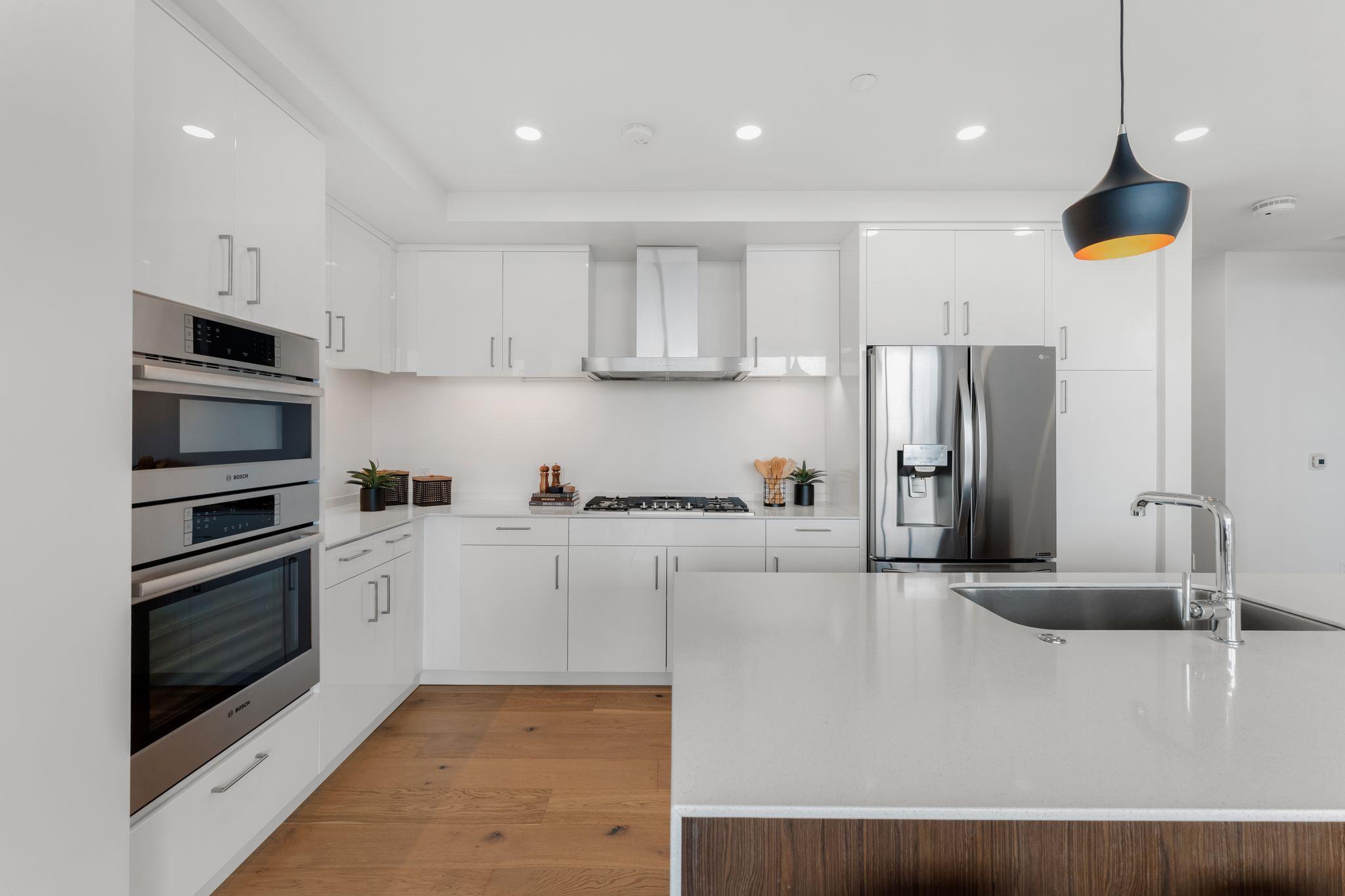 301 West Ave 1008