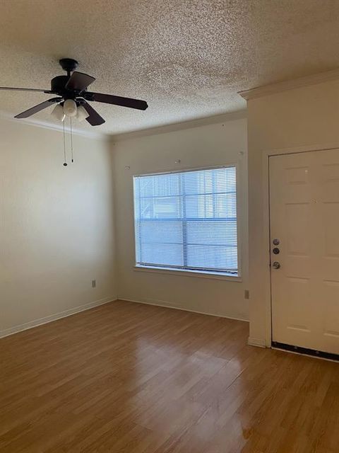 Tiny photo for 915 W 23rd ST #108, Austin, TX 78705 (MLS # 1046150)