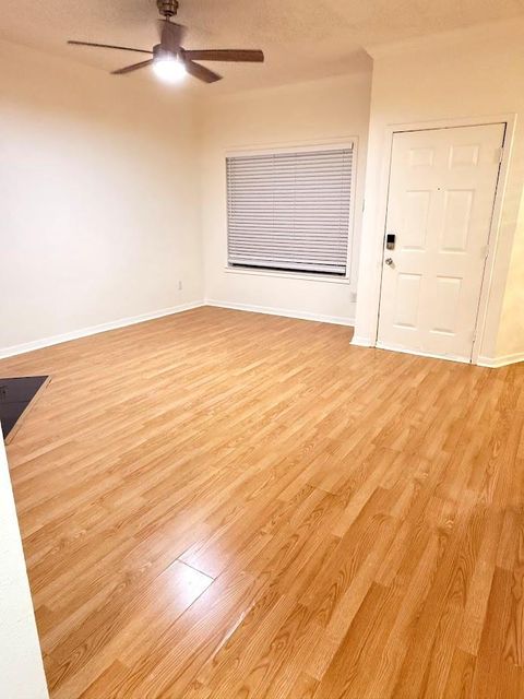 Tiny photo for 915 W 23rd ST #108, Austin, TX 78705 (MLS # 1046150)