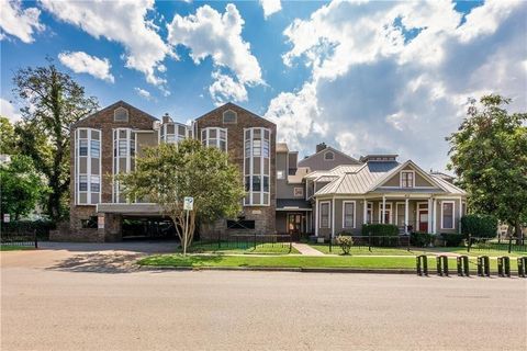 Photo of 915 W 23rd ST #108, Austin, TX 78705 (MLS # 1046150)