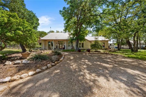 7670 Nez Perce TRCE Manor TX 78653