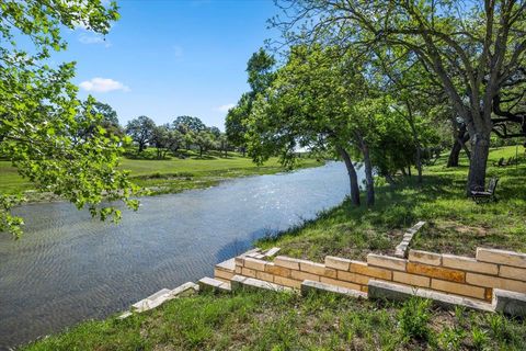 1313 Democrat ST Blanco TX 78606