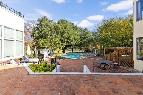 Tiny photo for 1 Crystal Springs Court CT #H, The Hills, TX 78738 (MLS # 2852949)