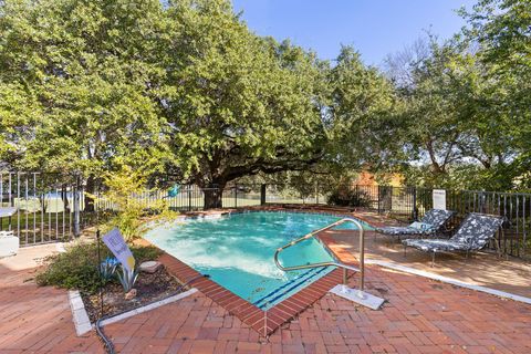 Tiny photo for 1 Crystal Springs Court CT #H, The Hills, TX 78738 (MLS # 2852949)