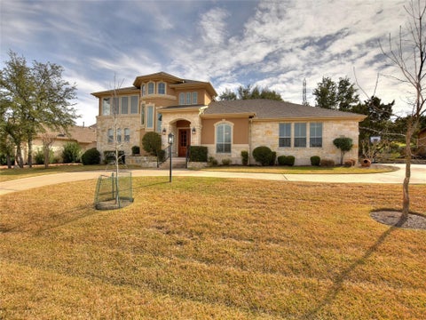 Photo of 210 Clubhouse DR, Lakeway, TX 78734 (MLS # 2627383)