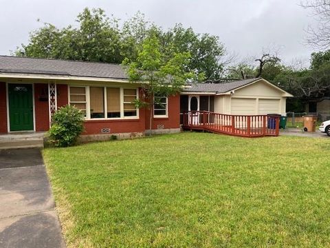 Tiny photo for 1721 E 32nd ST, Austin, TX 78722 (MLS # 1628289)