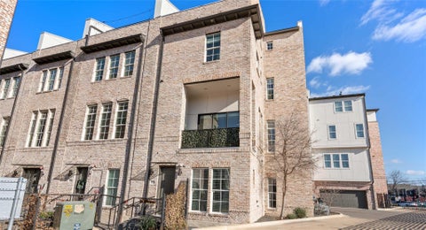 Photo of 1411 Town Creek DR #4, Austin, TX 78741 (MLS # 3733602)
