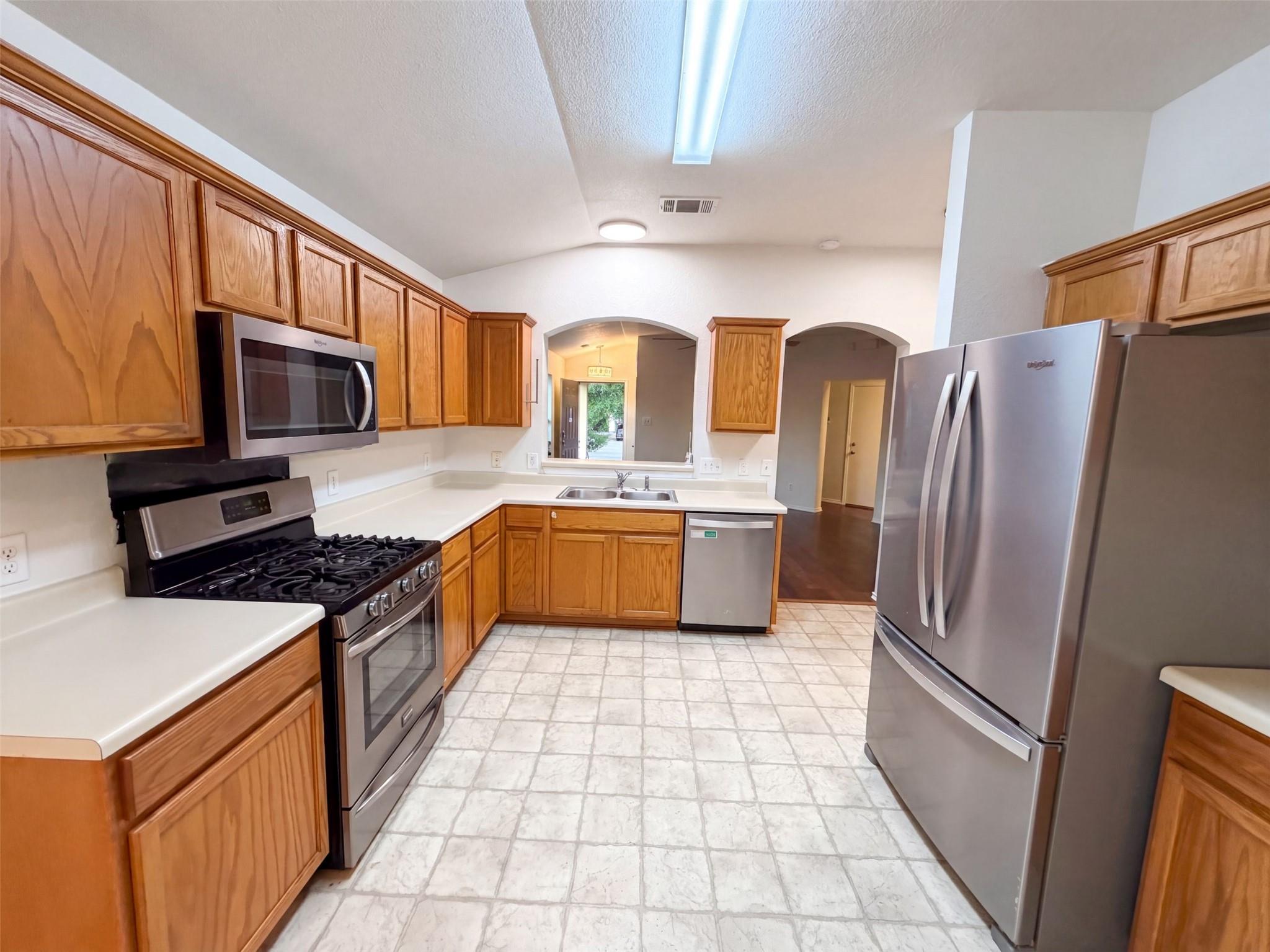 1107 Burgess DR