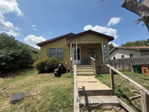 Photo of 1134 Leona ST, Austin, TX 78702 (MLS # 2005377)