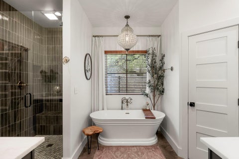 Tiny photo for 22212 Briarcliff DR, Spicewood, TX 78669 (MLS # 1443476)
