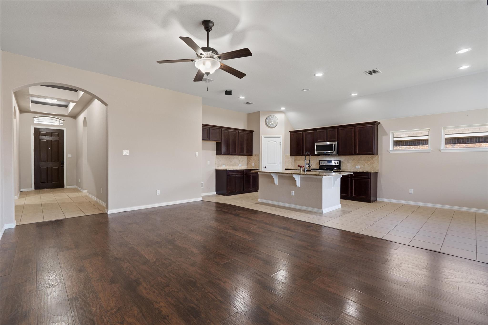 Hutto, Texas 78634, United States, 4 Bedrooms Bedrooms, ,2 BathroomsBathrooms,Residential,Active,203710