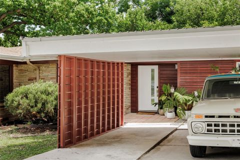 Tiny photo for 2811 W Fresco DR, Austin, TX 78731 (MLS # 3909268)