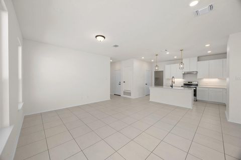 Tiny photo for 15100 Garrano WAY, Manor, TX 78653 (MLS # 2117581)