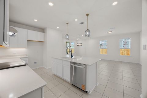 Tiny photo for 15100 Garrano WAY, Manor, TX 78653 (MLS # 2117581)